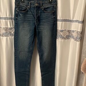 American Eagle Outfitters Women's Dark Blue Skinny Jeans (Tomgirl)